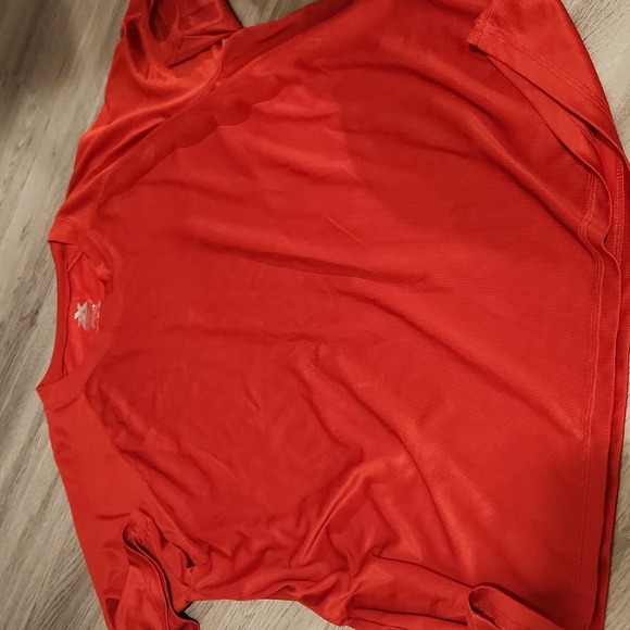 🐻 ZeroXposur Bold Red T-Shirt - Picture 1 of 2